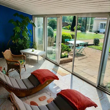 Near Nantes House In Vineyards With Pool Semesterbostad *