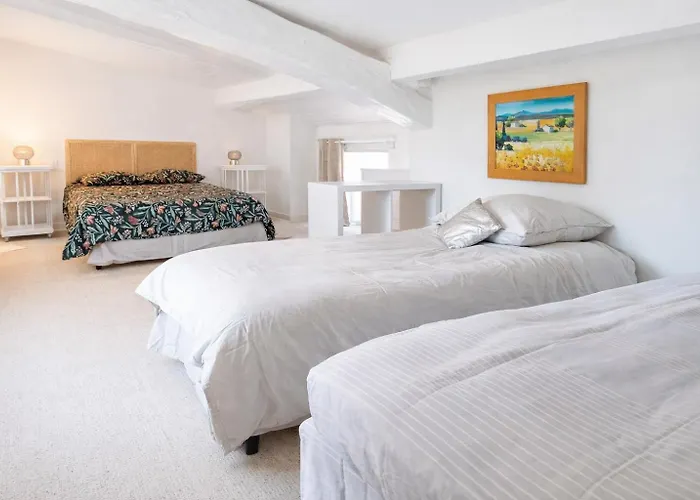 Near Nantes House In Vineyards With Pool Vakantiehuis Vertou