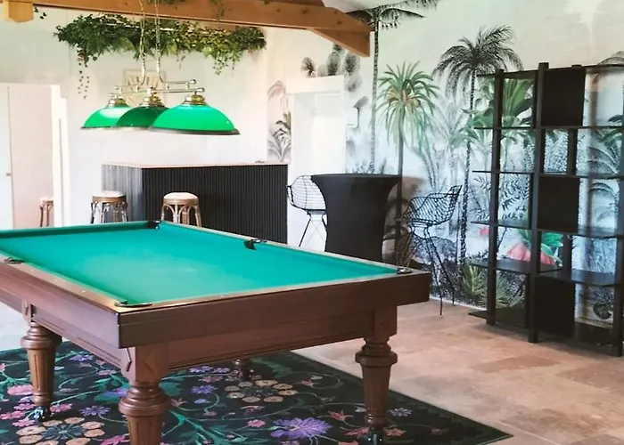 Near Nantes House In Vineyards With Pool Vakantiehuis Vertou