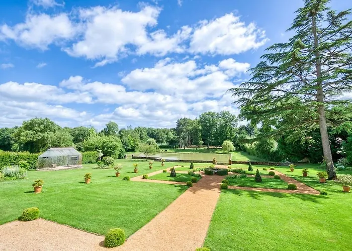Near Nantes House In Vineyards With Pool Vakantiehuis